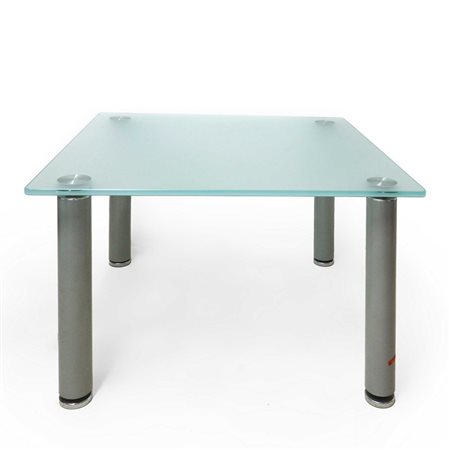 Tavolo basso prod. italiana con piano vetro satinato e con piedi in acciaio grigio