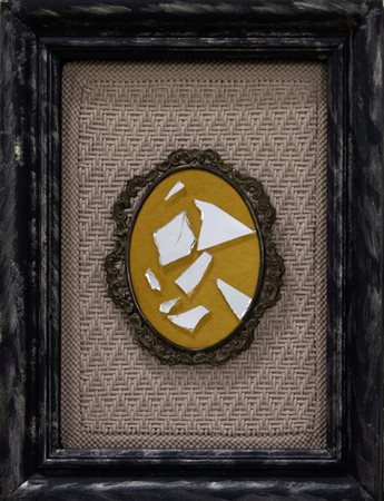 Alessio Calega, Riflesso, 2020, applicazioni e pelle intrecciata su masonite,...