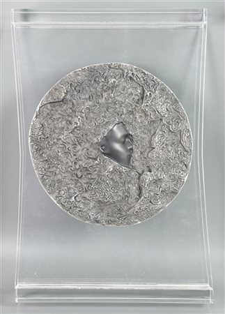 Michelangelo Galliani IL SOGNO DI UN PADRE bronzo argentato, diam. cm 24,5;...