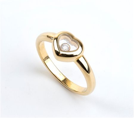 CHOPARD  
Collezione Happy Diamond: anello in oro con diamante 
 