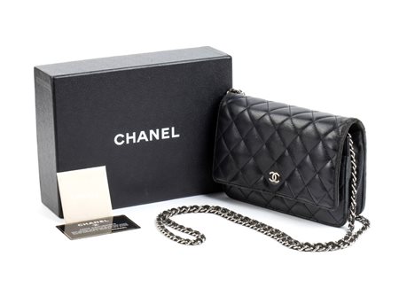 Chanel  
Chanel  
 