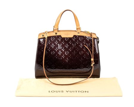Louis Vuitton  
Louis Vuitton 
 
