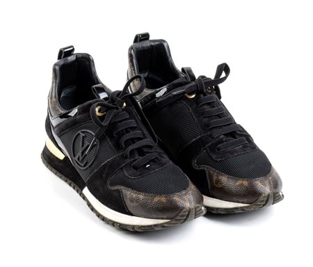 Louis Vuitton  
Louis Vuitton 
 