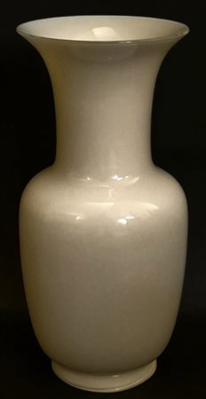 Vaso opalino in vetro di Murano.