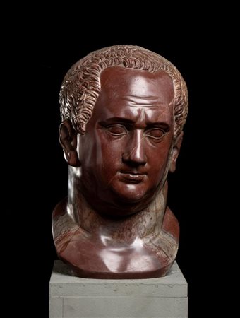 Testa dell’imperatore Vitellio in marmo rosso antico. Scultore romano del XX secolo   