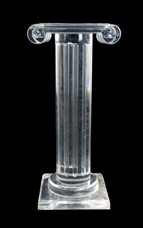 Colonna ionica in plexiglass. Roma, anni Settanta.   