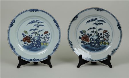 A set of two doucai dishes. China, 18th century.Diam. 27 cm.