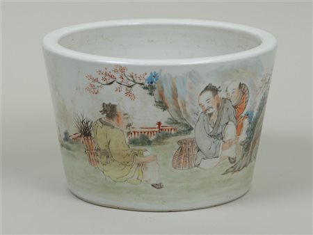 A porcelain qianjiang cai flowerpot. China, 19th century.Diam. 21 cm.