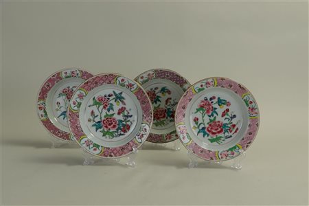A set of porcelain famile rose plates with floral decoration. China,...