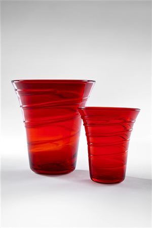 Barnaby Powell (Attribuito)
Due vasi modello "8886". Produzione Whitefriars, Gra