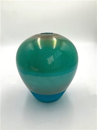 Venini Vaso modello Quarzi vetro verde e celeste parzialmente acidato con applic