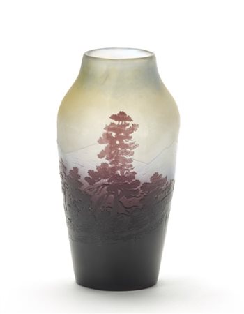 Gallé Vaso in vetro soffiato cammeo inciso all'acido nei toni opalescente, azzur