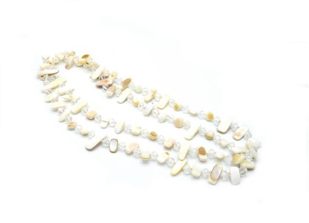 COLLANA CON SFERE SFACCETTATE ED ELEMENTI IN MADREPERLA lunghezza cm 59