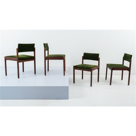 MOBILIFICIO ITALIANO, Quattro sedie