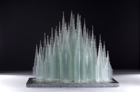 Oki&nbsp;Izumi, (Tokyo) Citt&agrave; in Vetro (Glass City), a glass sculpture