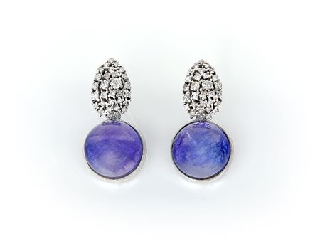 Coppia di orecchini in oro, tanzaniti e brillanti Oro bianco 750/000....