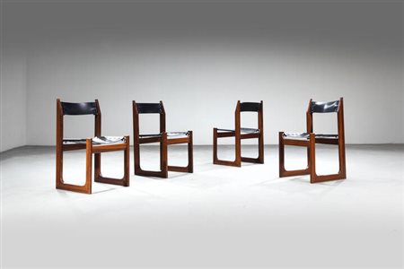 PRODUZIONE ITALIANA<BR>Quattro sedie