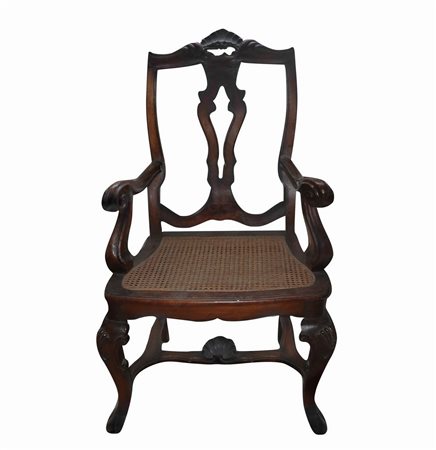 Poltrona in legno di noce Luigi XV, 18° secolo