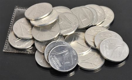 LOTTO DI 20 MONETE DELLA REPUBBLICA ITALIANA composto da: 10 lire 1974