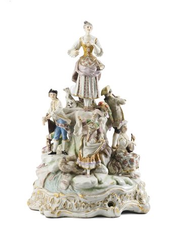 Manifattura di Vienna, secolo XIX. Centrotavola in porcellana dipinta in policr