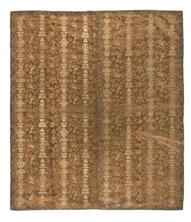 Tessuto lampasso in seta broccato in argento. Venezia, secolo XVIII. Decorato d