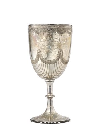 Coppa in argento inciso a festoni di foglie e dedica datata 1876, bordure perli