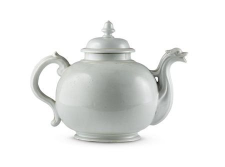 Manifattura di Ginori, Doccia, seconda metà del secolo XVIII. Teiera con coperc