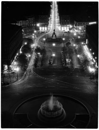 MARIO DE BIASI 1923 " Milano ", 1949 Stampa ai sali d'argento, cm. 24 x 18...