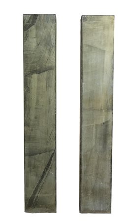 Coppia di basi in legno dipinte a finto marmo verde   