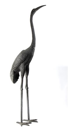 Straordinaria coppia di sculture rappresentanti gru decorazioni da giardino in bronzo di alta qualità finemente lavorato nei minimi particolari   