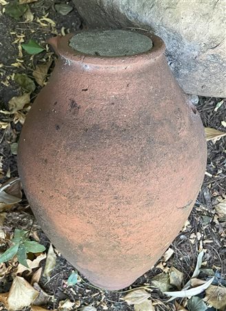 Lotto di tre vasi in terracotta   