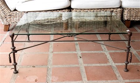 Tavolino da sala con struttura in bronzo e e piano in vetro   