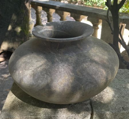 Piccolo vaso in terracotta    