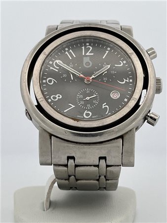 A lot of three dress watches consisting of Diesel, Kenneth Cole & Benney.