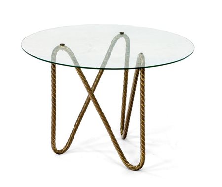 PRODUZIONE ITALIANA Tavolino in ottone lucido lavorato a torchon, piano in...