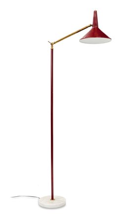 STILNOVO Lampada da terra con braccio a snodo in ottone e metallo laccato....