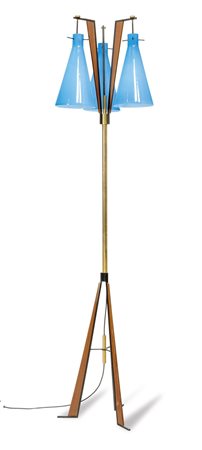 PRODUZIONE ITALIANA Lampada da terra in metallo laccato e legno di teak,...