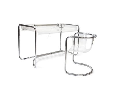 LENCI FABIO Scrivania e sedia in metallo cromato, piano trasparente e luce...