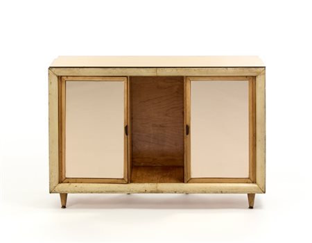 Carlo Broggi Mobiletto con vano centrale e due ante. Cantù, anni '50. Cristallo