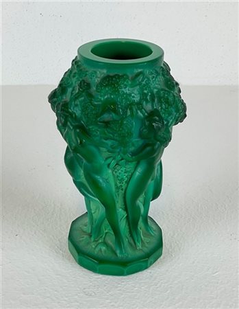 Frantisek Pazourek "Ingrid"
Vaso in vetro verde malachite soffiato in stampo dec