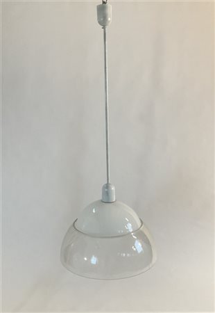 Lampada a sospensione con struttura in metallo laccato bianco e diffusore a due