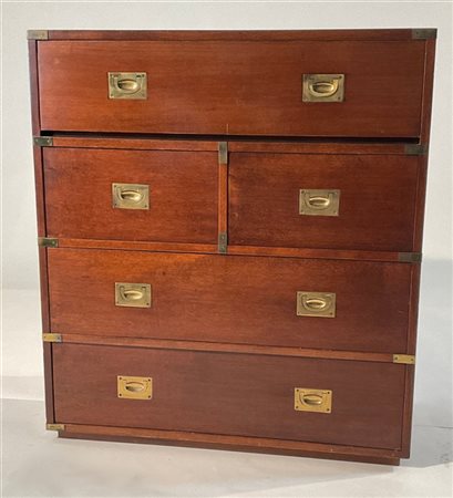 Cassettiera stile marina con cinque cassetti di cui due a mezza lunghezza, mani