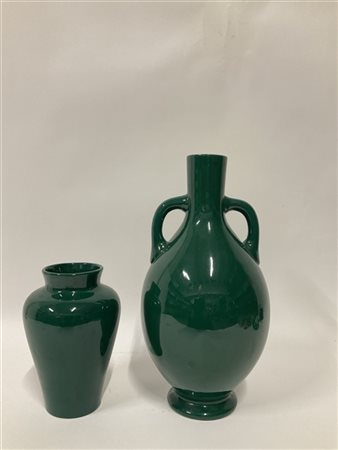 Richard Ginori Lotto composto da un'anfora biansata e un vaso in ceramica smalta