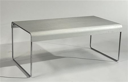 Piero Lissoni Tavolo basso modello "Zap". Produzione Cassina, Meda, anni '90. St