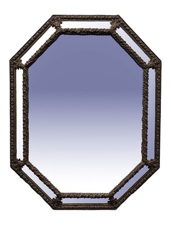 Specchiera di forma ottagonale a doppio ordine in legno rivestito in metallo sb