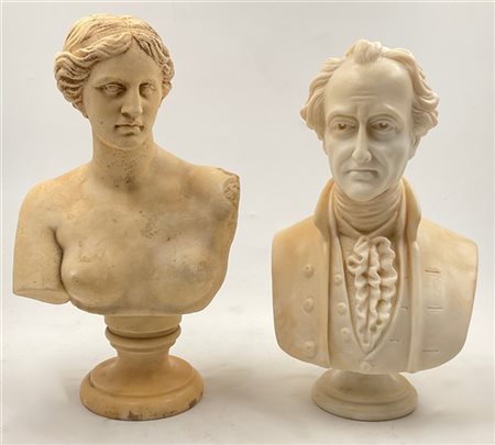 Lotto composto da busto di gentiluomo in alabastro (h cm 35,5) e busto di Vener