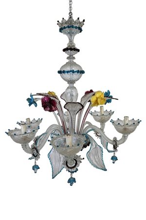 Manifattura di Murano. Lampadario a sei luci in vetro con pendenti a foglie e f