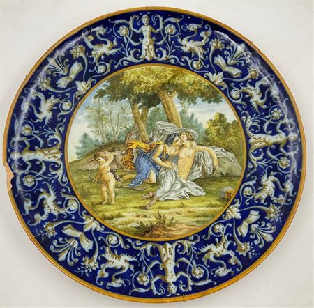 Manifattura Ginori, inizio secolo XX. Piatto da parata in ceramica smaltata dip