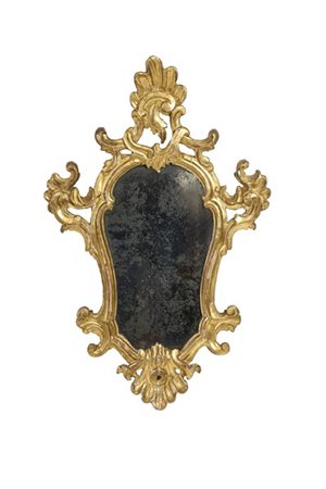 Ventola con cornice in legno intagliato e dorato con decoro a volute. Secolo XV