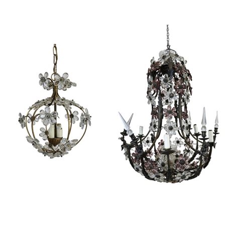 Lotto composto da un lampadario a sei luci con struttura a cesto in metallo, de